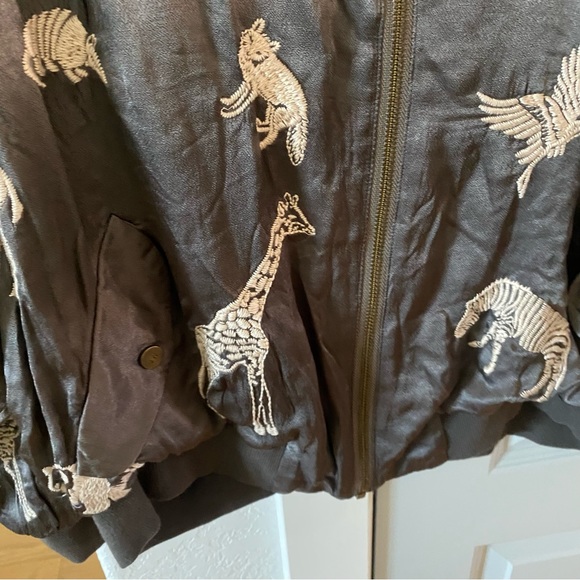 NWT Johnny Was Fauna Animal Embroidered Satin Bomber Jacket - Picture 7 of 7